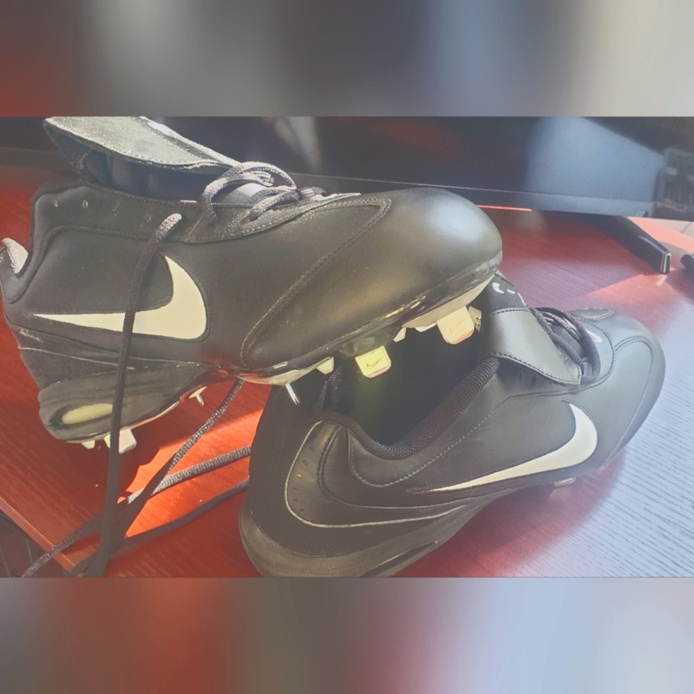 Nike Men's Metal Spiked Cleats